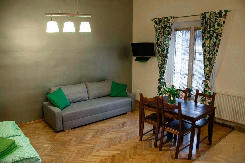 פוזנן Apartamenty Stary Rynek Paderewskiego מראה חיצוני תמונה