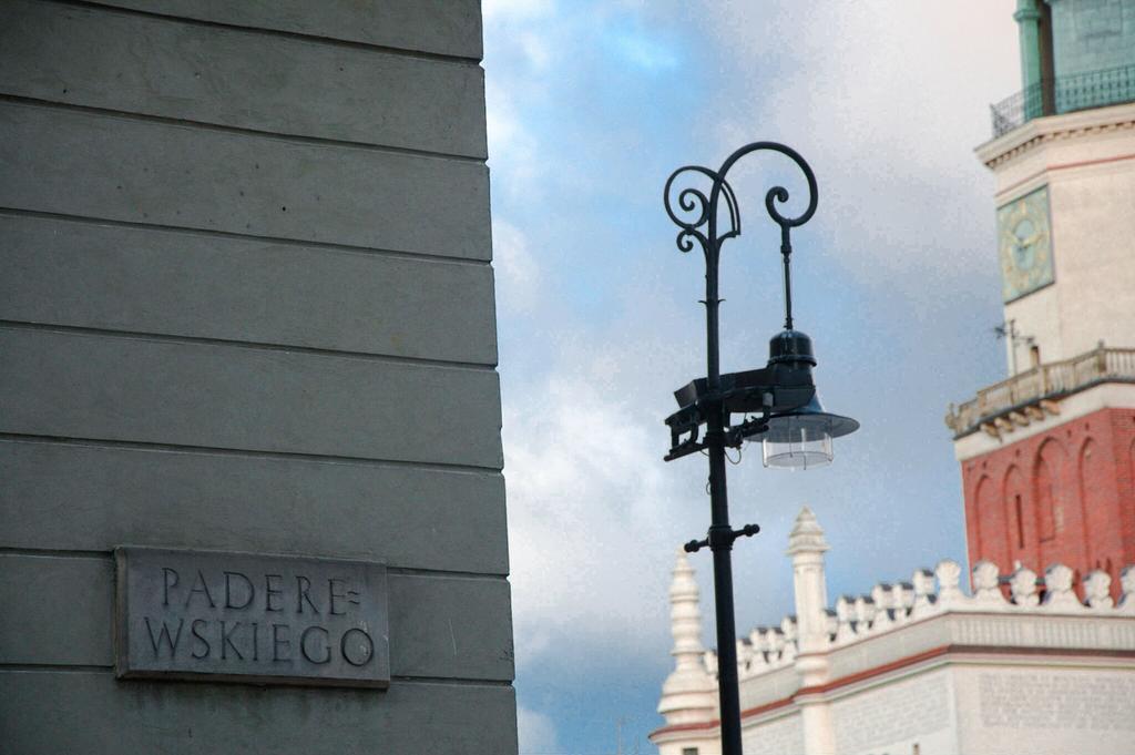 פוזנן Apartamenty Stary Rynek Paderewskiego מראה חיצוני תמונה